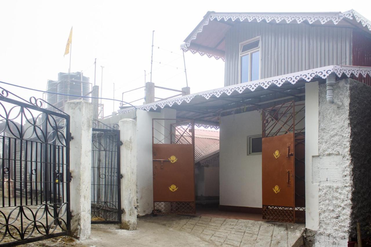 דרג'ילינג The Guiding Monk Home Stays מראה חיצוני תמונה